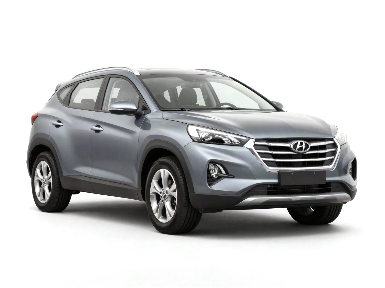 Hyundai Tucson 2017 — car rental in Georgia, Cartome