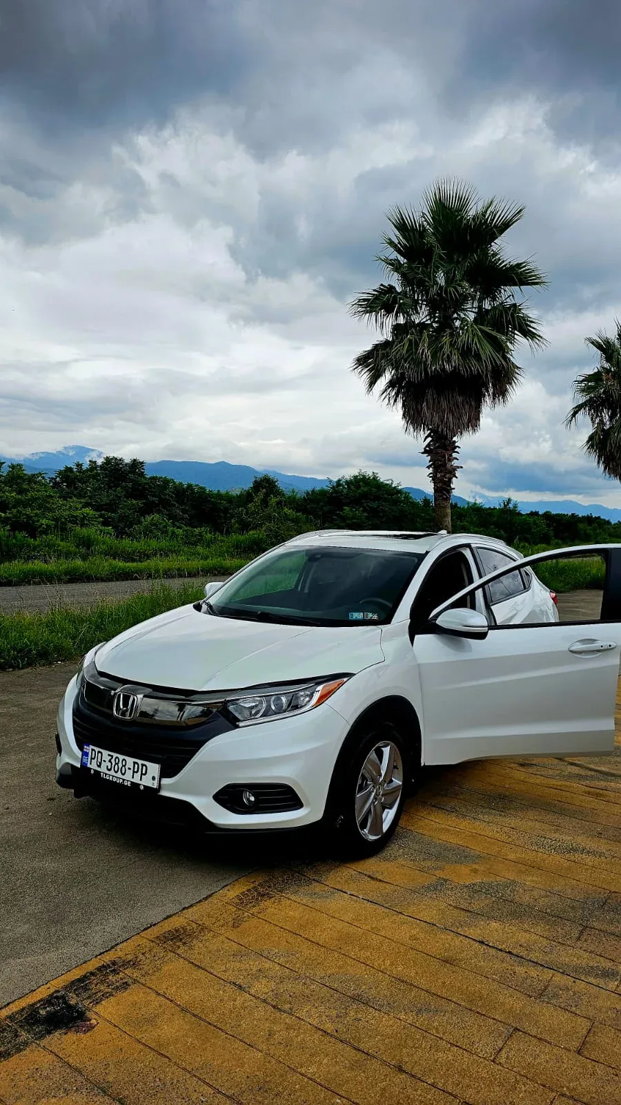 Honda H-RV 2019 — аренда авто в Грузии, Cartome