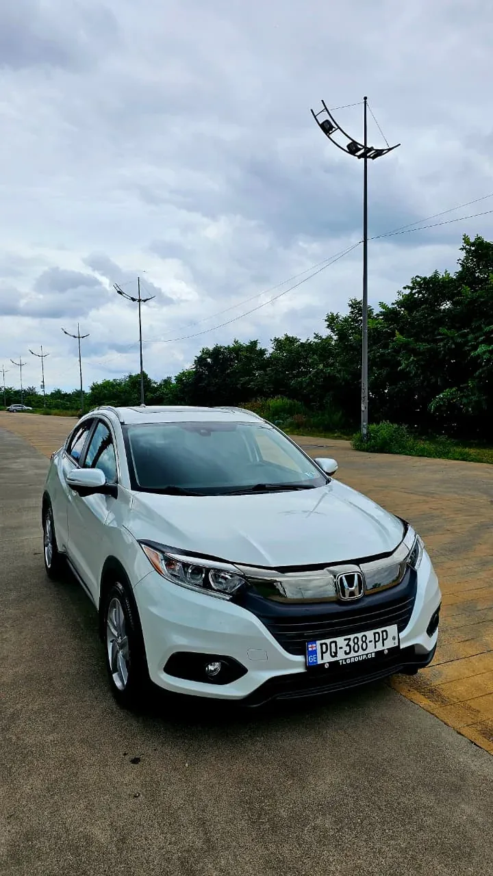 Honda H-RV 2019 — аренда авто в Грузии, Cartome