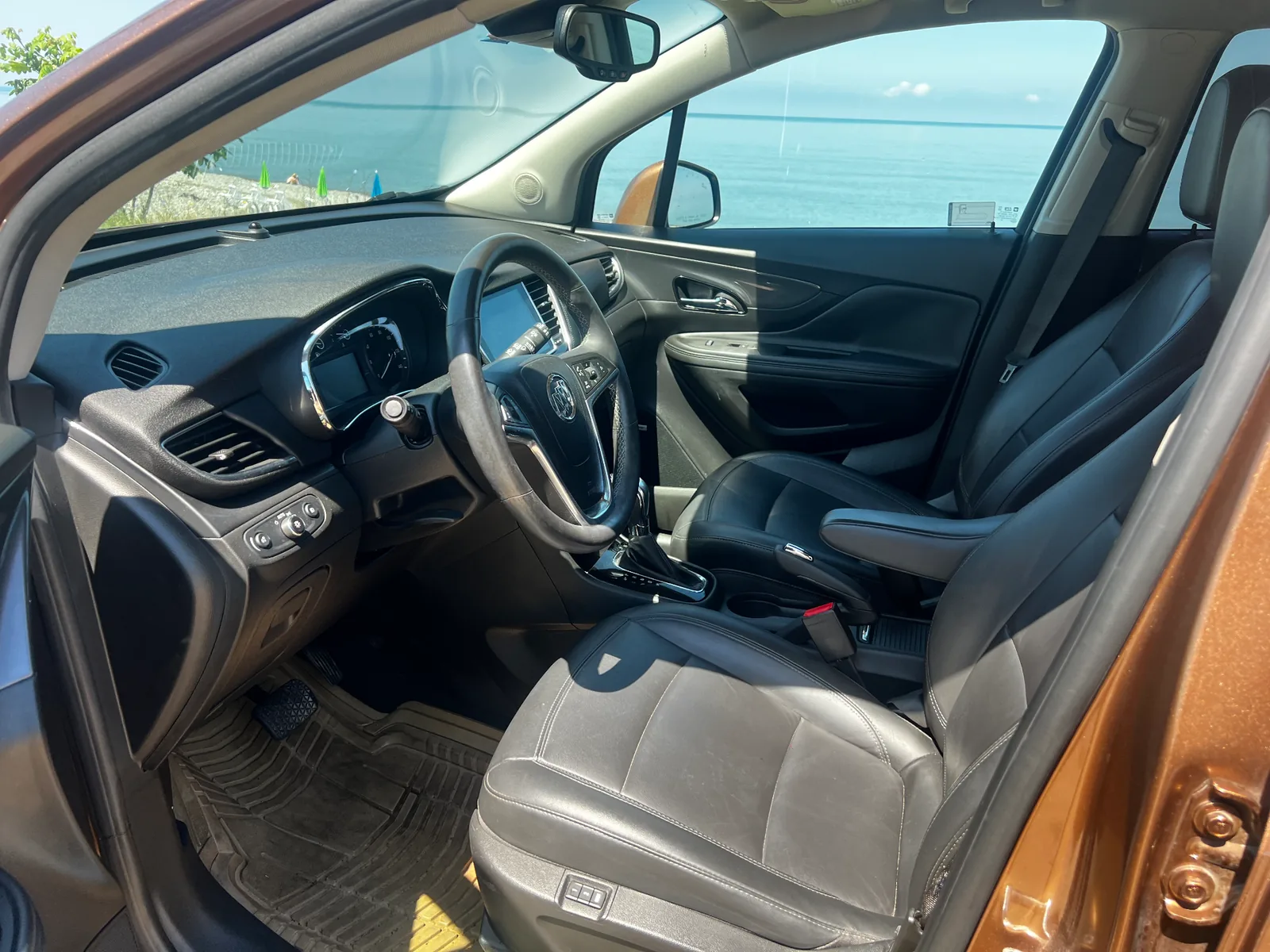Buick Encore 2016 — car rental in Georgia, Cartome